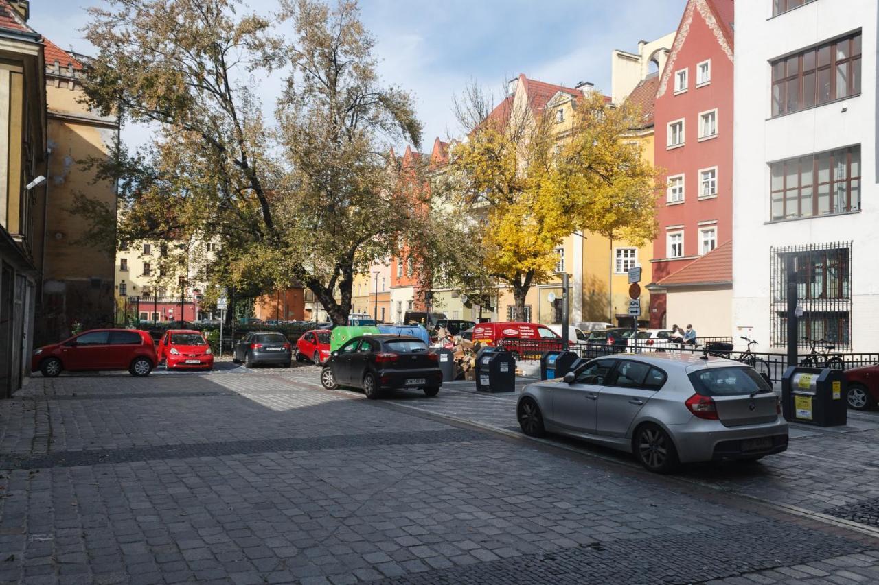 Apartamenty Hexus - Ofiar Oswiecimskich - Wroclaw Centrum Rynek Ngoại thất bức ảnh